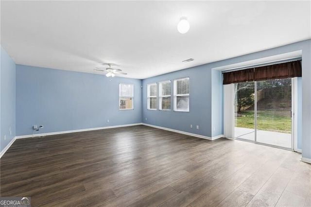 167 Parkmont Ln, Dallas, GA 30132