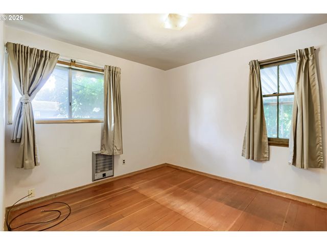 3708 E 14TH St, Vancouver, WA 98661