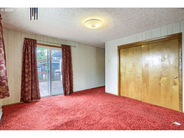 3708 E 14TH St, Vancouver, WA 98661