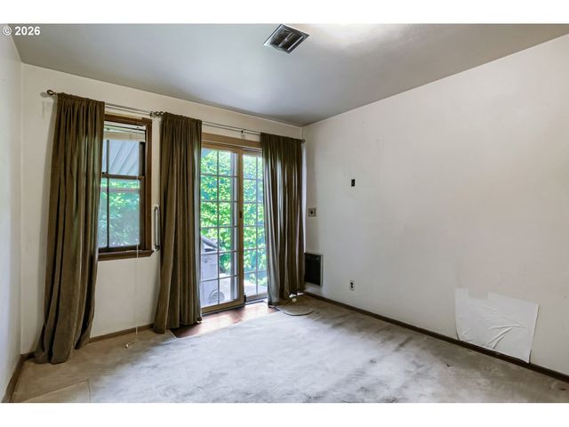3708 E 14TH St, Vancouver, WA 98661