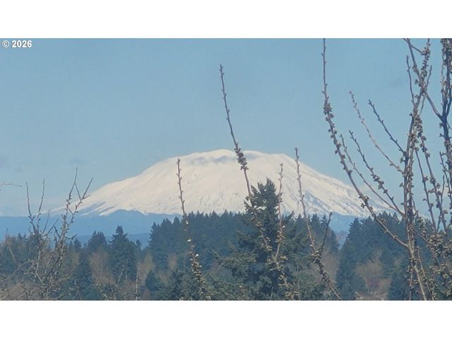 3708 E 14TH St, Vancouver, WA 98661