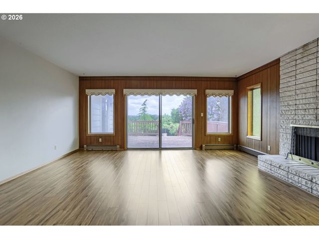 3708 E 14TH St, Vancouver, WA 98661