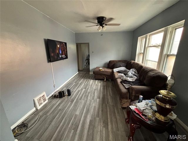 4823 San Francisco Avenue, St Louis, MO 63115