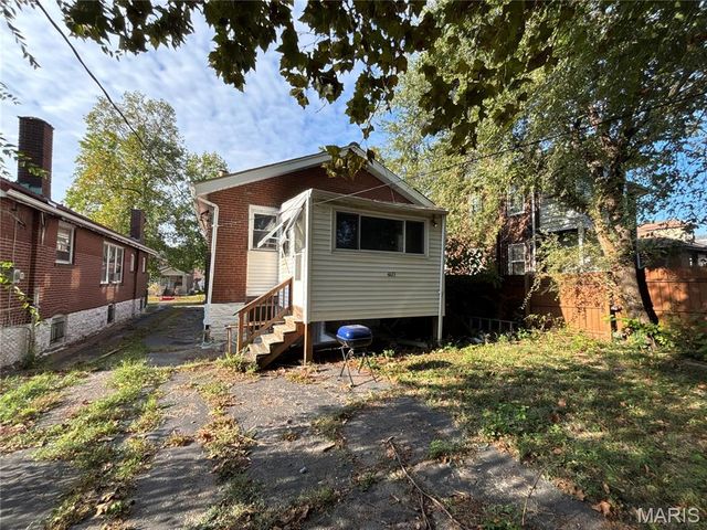 4823 San Francisco Avenue, St Louis, MO 63115