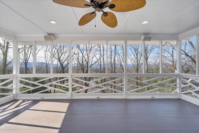 3119 Stoneridge RD, Roanoke, VA 24014