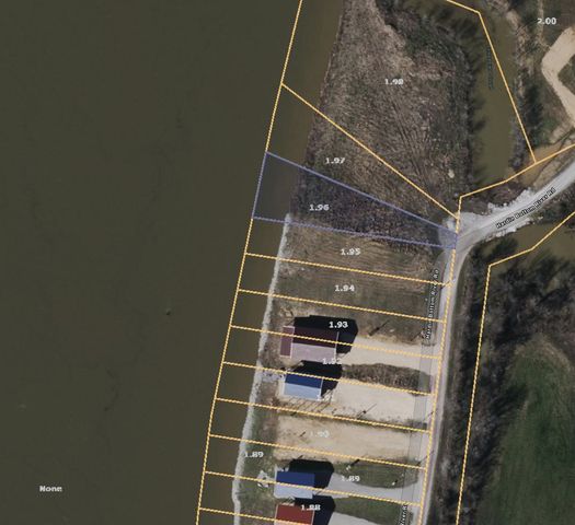 2027 Hardin Bottom River Rd, Clifton, TN 38425