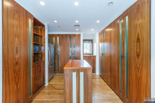 57 Oval Road, Essex Fells, NJ 07021