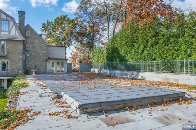 57 Oval Road, Essex Fells, NJ 07021