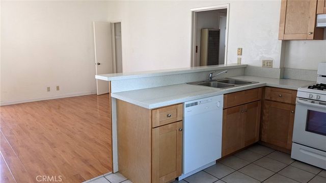 208 N Catalina, Redondo Beach, CA 90277