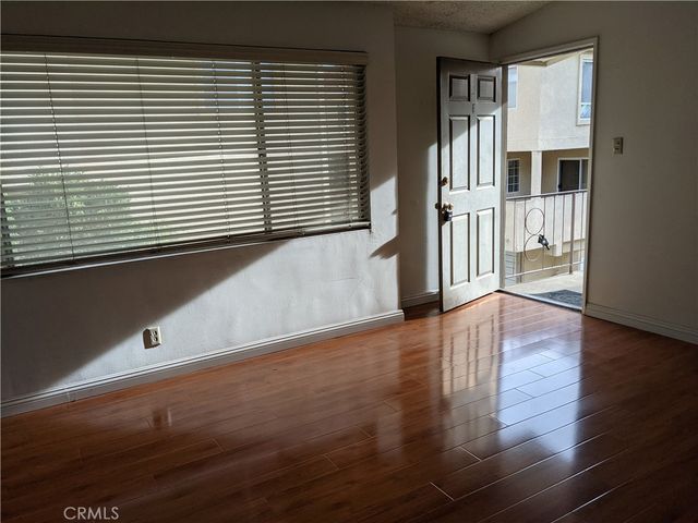 208 N Catalina, Redondo Beach, CA 90277