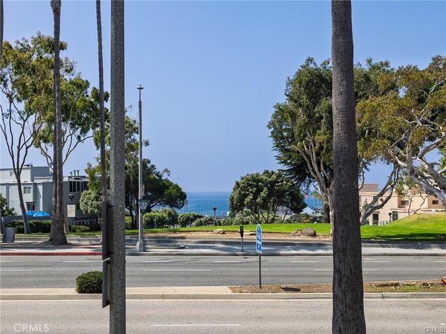 208 N Catalina, Redondo Beach, CA 90277