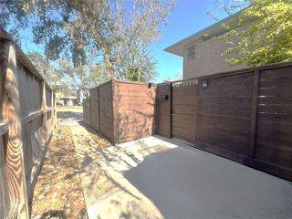 6315 Deerwood Road, Houston, TX 77057