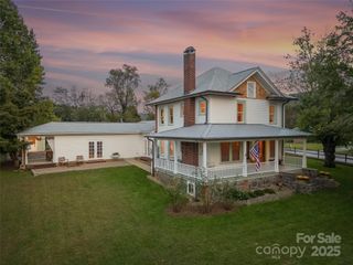 505 N Country Club Road, Brevard, NC 28712