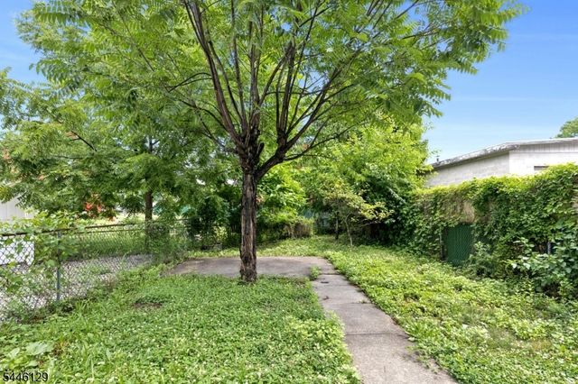 615 Ripley Pl, Westfield Town, NJ 07090