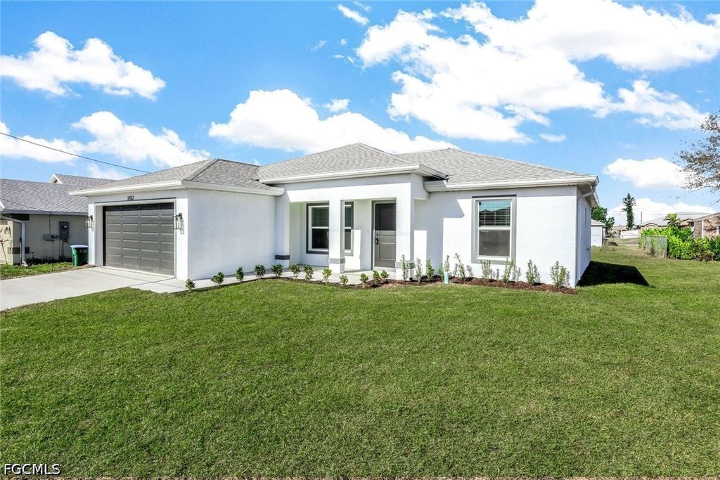 1702 NW 5th PL, Cape Coral, FL 33993