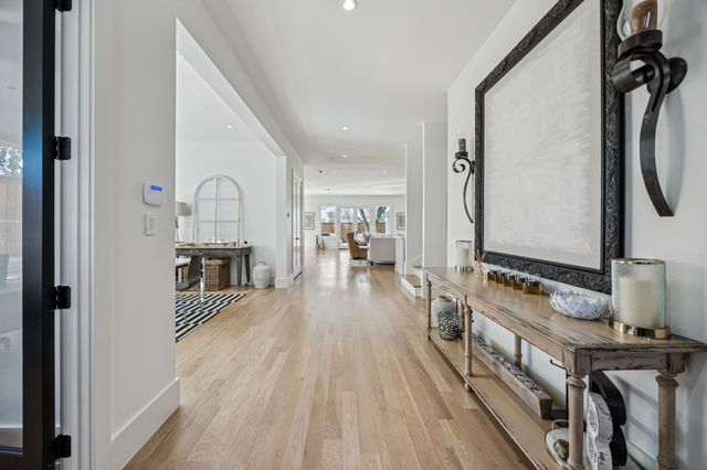 8427 Midway Road, Dallas, TX 75209