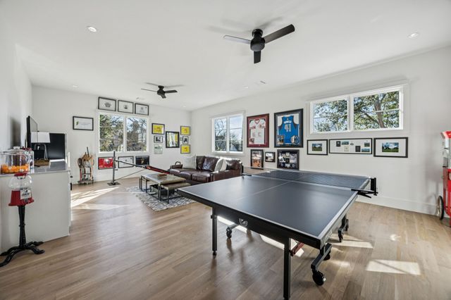 8427 Midway Road, Dallas, TX 75209