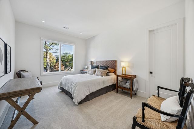 8427 Midway Road, Dallas, TX 75209