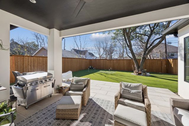 8427 Midway Road, Dallas, TX 75209