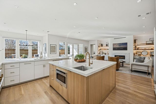 8427 Midway Road, Dallas, TX 75209