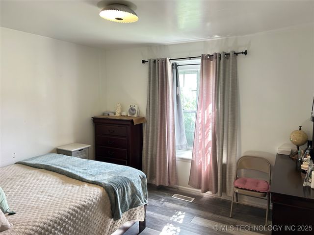 5521 S 76th East Avenue E, Tulsa, OK 74145