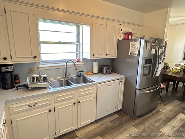 5521 S 76th East Avenue E, Tulsa, OK 74145