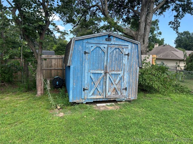 5521 S 76th East Avenue E, Tulsa, OK 74145