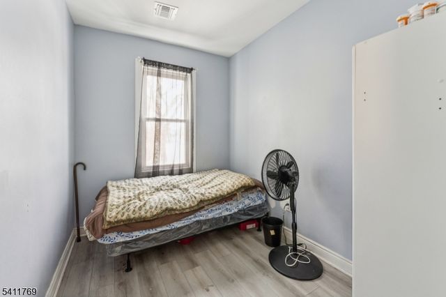 291 E 12Th Ave, Roselle Boro, NJ 07203