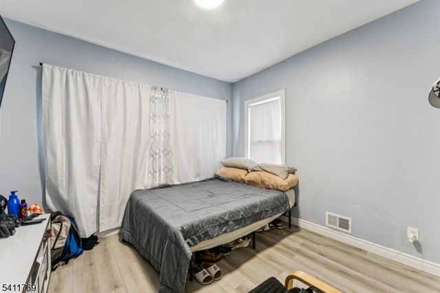 291 E 12Th Ave, Roselle Boro, NJ 07203