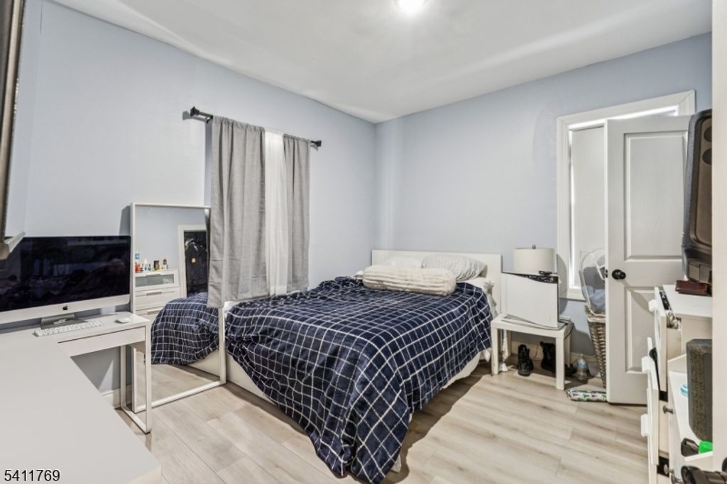 291 E 12Th Ave, Roselle Boro, NJ 07203 — photo 5