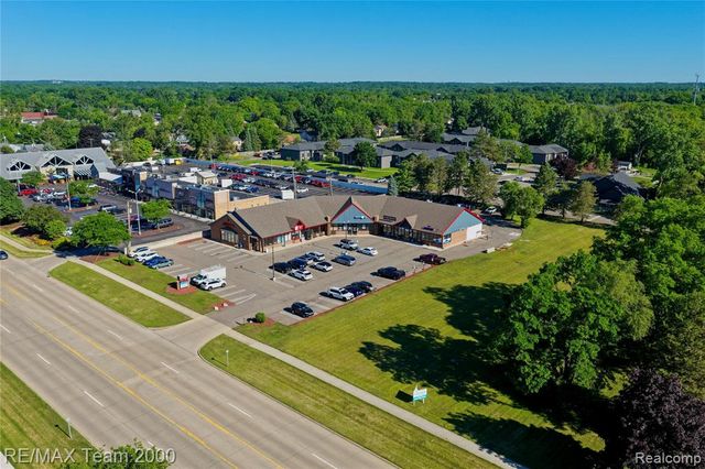 32618 7 Mile Road, Livonia, MI 48152