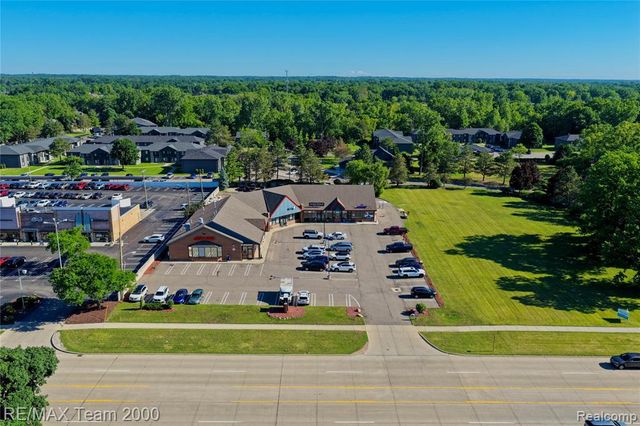 32618 7 Mile Road, Livonia, MI 48152
