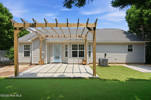 602 Walston Drive, Wilmington, NC 28412