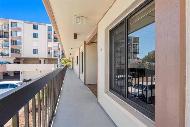 6269 PALMA DEL MAR BOULEVARD S 216, St Petersburg, FL 33715