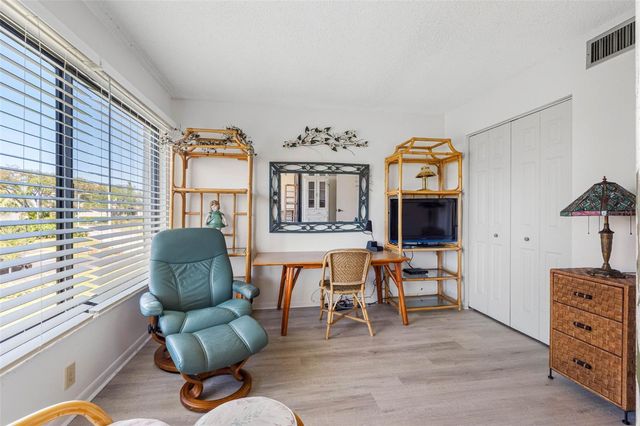 6269 PALMA DEL MAR BOULEVARD S 216, St Petersburg, FL 33715