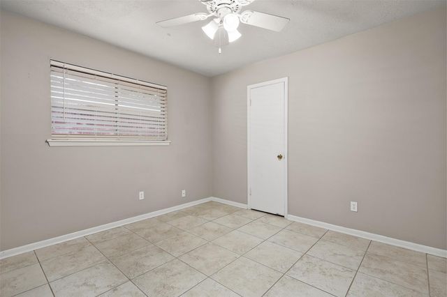 717 Arbor Drive, Deer Park, TX 77536