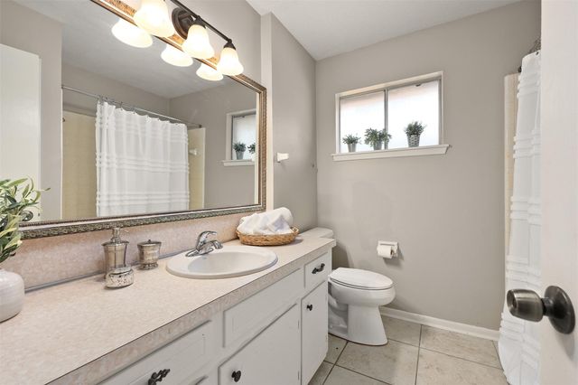 717 Arbor Drive, Deer Park, TX 77536