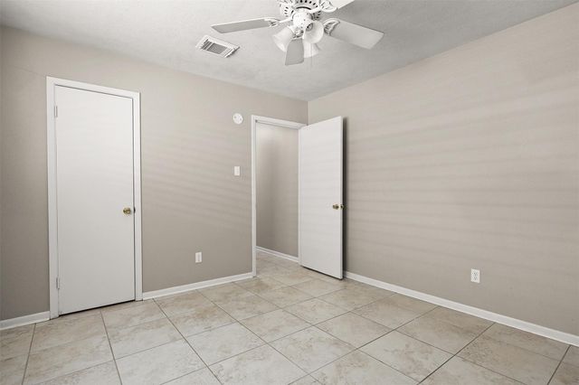 717 Arbor Drive, Deer Park, TX 77536