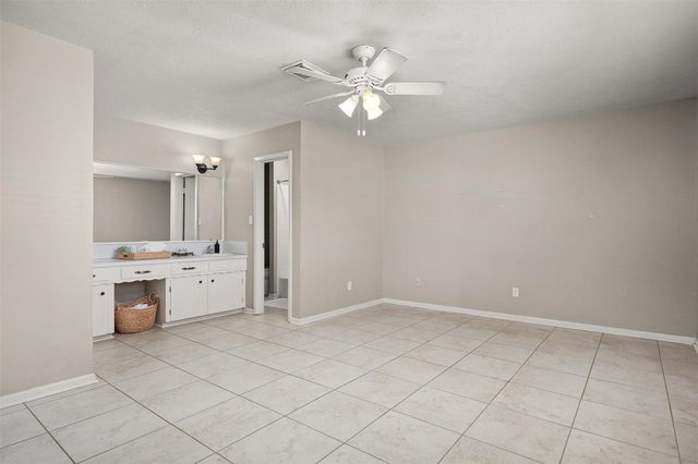 717 Arbor Drive, Deer Park, TX 77536