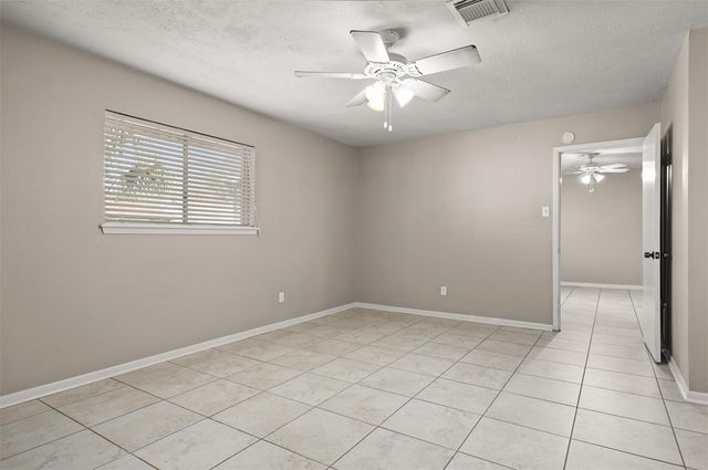 717 Arbor Drive, Deer Park, TX 77536