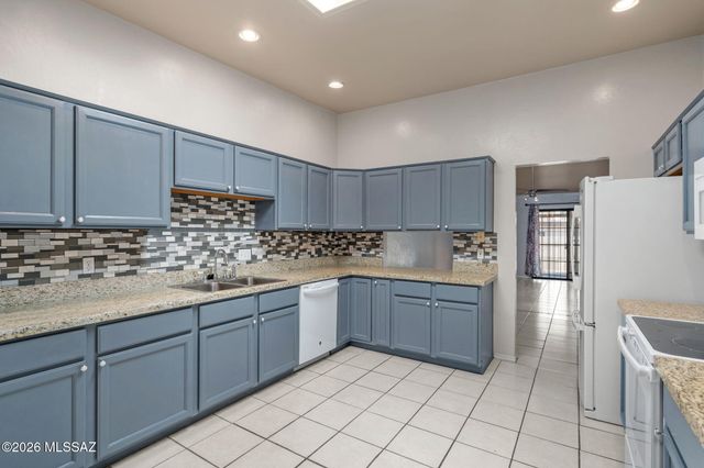 1720 S Traub Drive, Tucson, AZ 85710