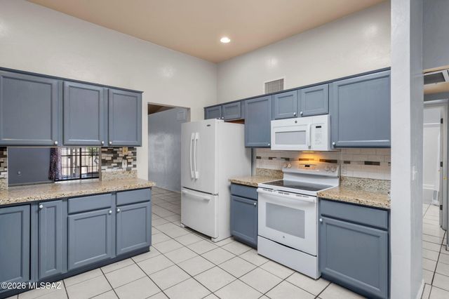 1720 S Traub Drive, Tucson, AZ 85710