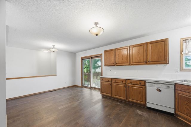 1521 E Rose Lane, Andover, KS 67002
