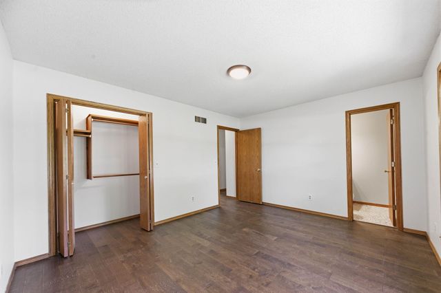 1521 E Rose Lane, Andover, KS 67002