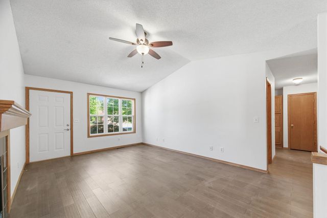 1521 E Rose Lane, Andover, KS 67002