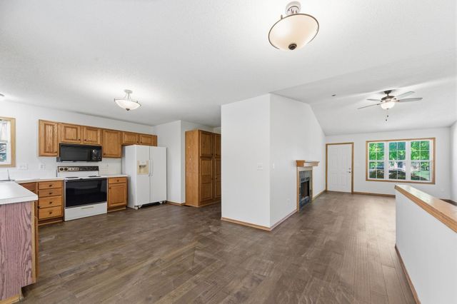 1521 E Rose Lane, Andover, KS 67002