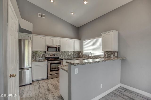5510 W IVANHOE Street, Chandler, AZ 85226