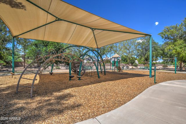 5510 W IVANHOE Street, Chandler, AZ 85226