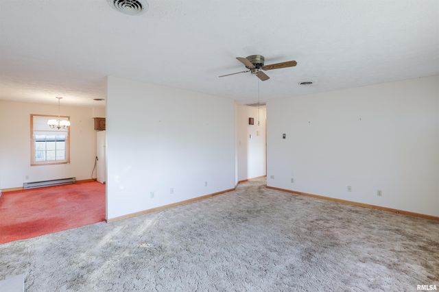 15546 Pittsburg Road, Marion, IL 62959