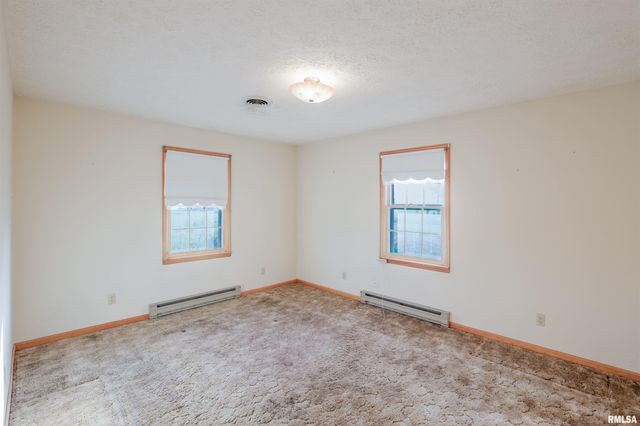 15546 Pittsburg Road, Marion, IL 62959